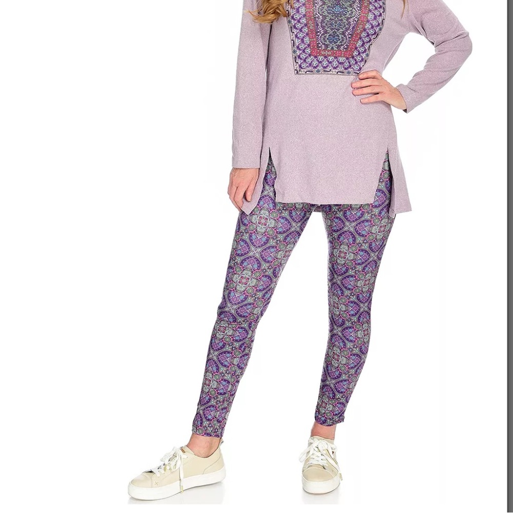 Women’s One World Purple Printed Leggings
